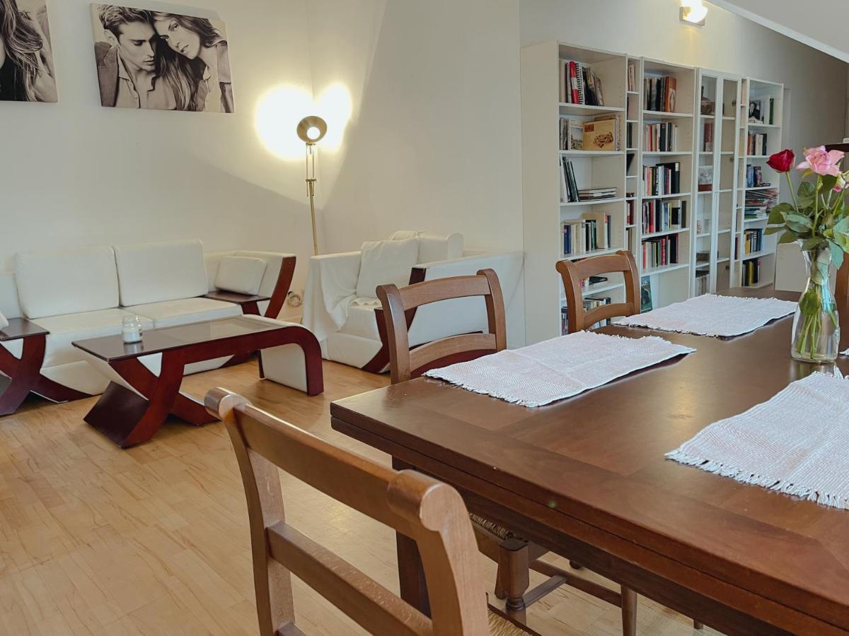 Luxury 150M2 Suite In Most Desirable Area Of Historic Central Wina Bagian luar foto