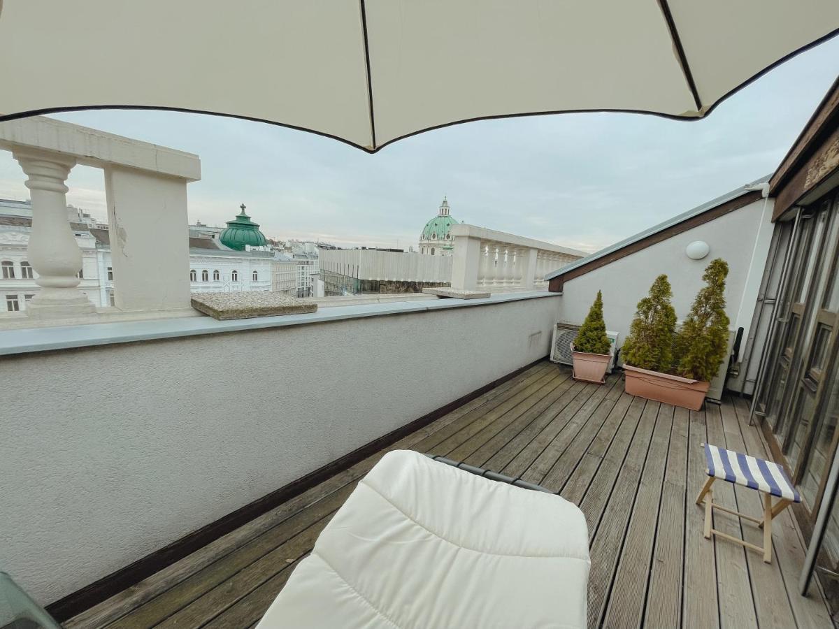 Luxury 150M2 Suite In Most Desirable Area Of Historic Central Wina Bagian luar foto